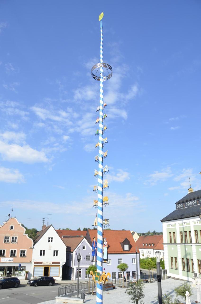 Gasthof Zur Post Wolnzach Eksteriør billede