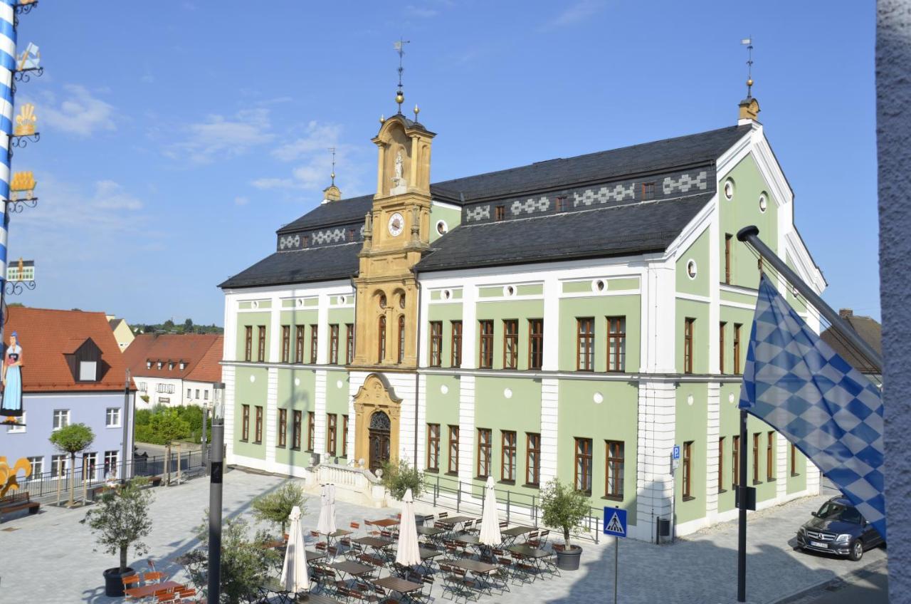 Gasthof Zur Post Wolnzach Eksteriør billede